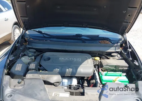 2016 Jeep Cherokee Latitude из США, поврежденный, VIN 1C4PJMCB3GW145640